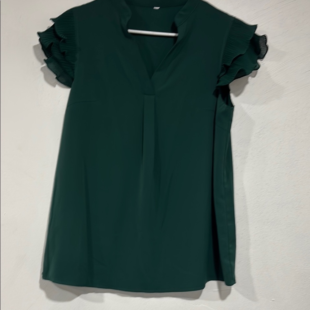 Elegant Green Ruffle Sleeve Top